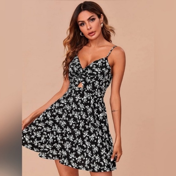 🌞Twist Front Knot Back Bow - Picture 2 of 4